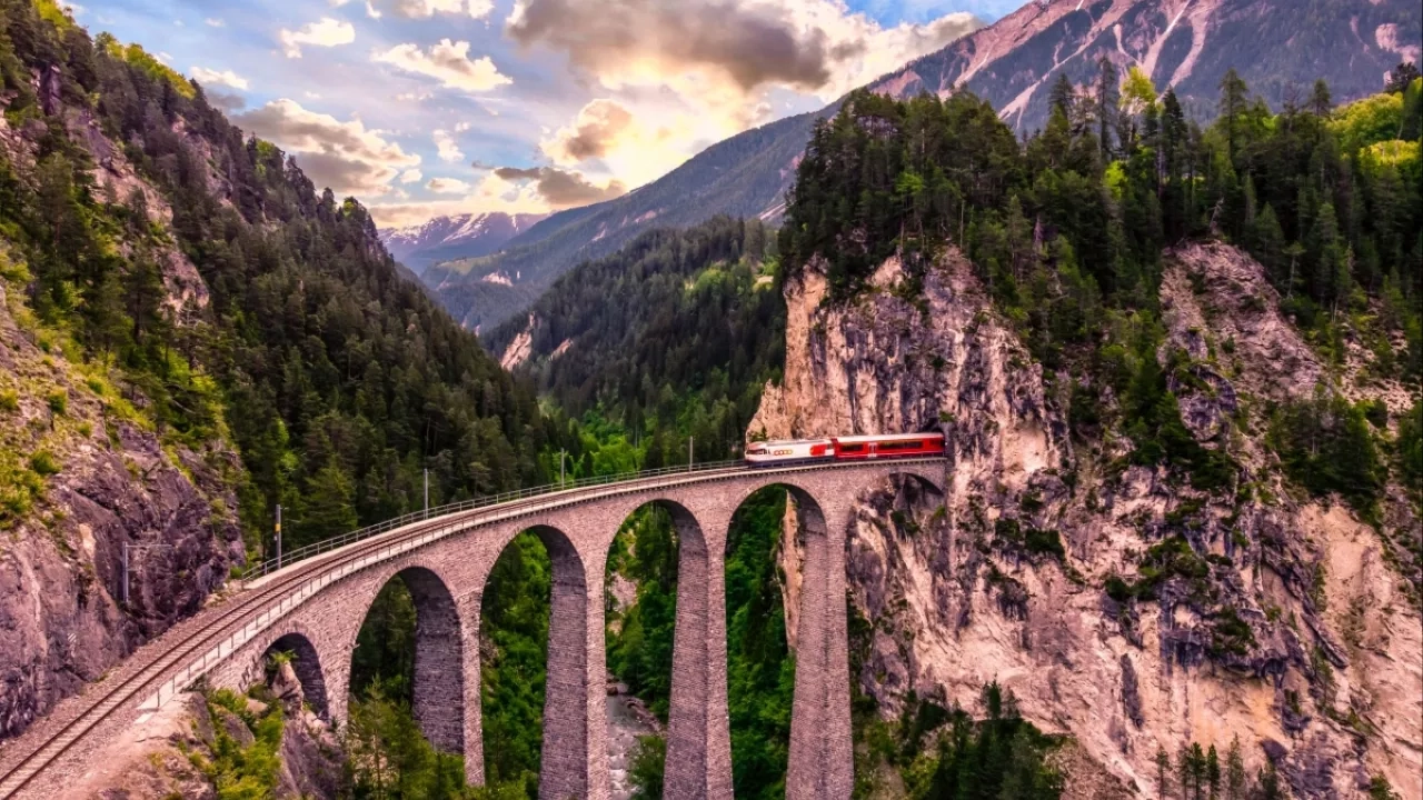 Railbookers Bernia Express in Switzerland