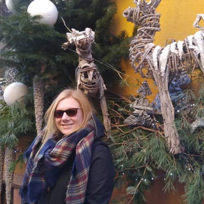 Jennifer - Travel Photo 2