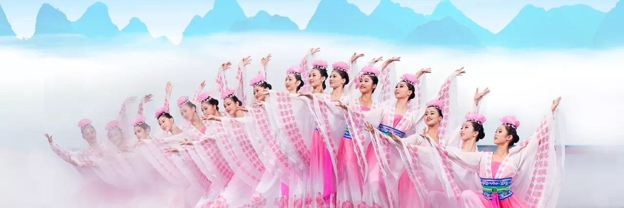 Dancers performing in Shen Yun, Toronto