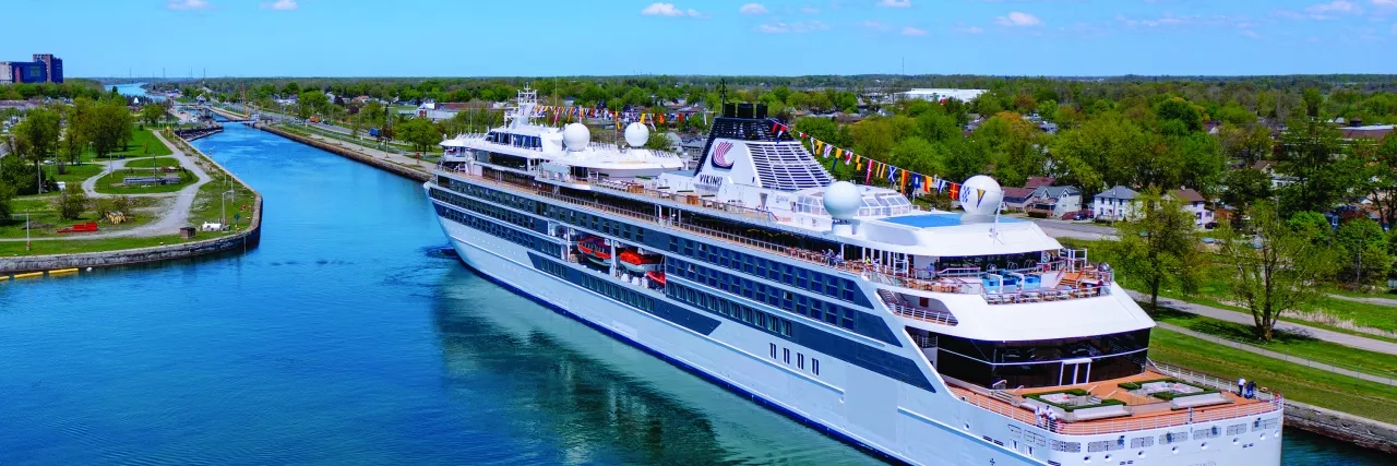 Viking - Expedition Ship - Welland Canal