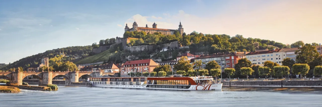 AmaCert Amawaterways ship