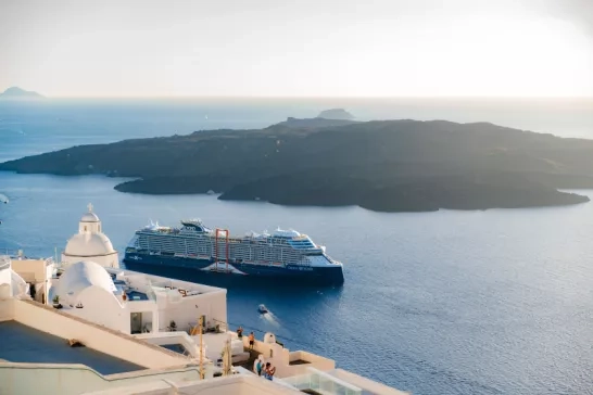 cruise ship Greece