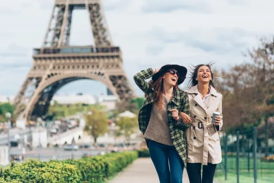 Two friends travel in Paris, France