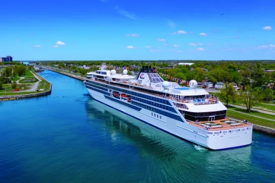 Viking - Expedition Ship - Welland Canal