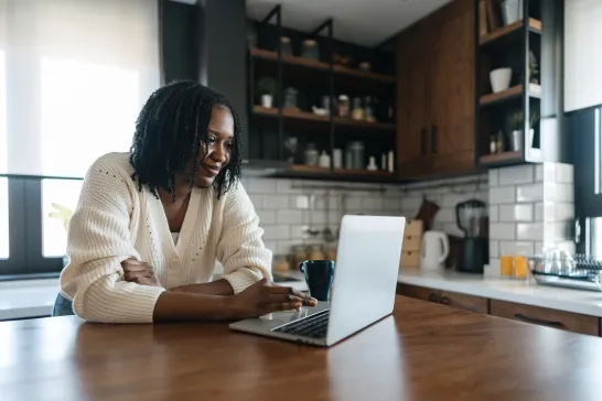 woman at laptop