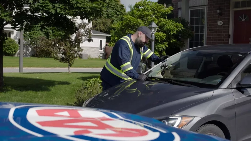 How to avoid a cracked windshield this summer | CAA North & East Ontario