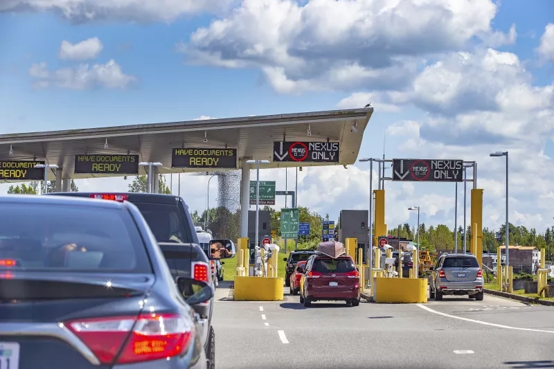 Busy border crossing at US/Canada Border