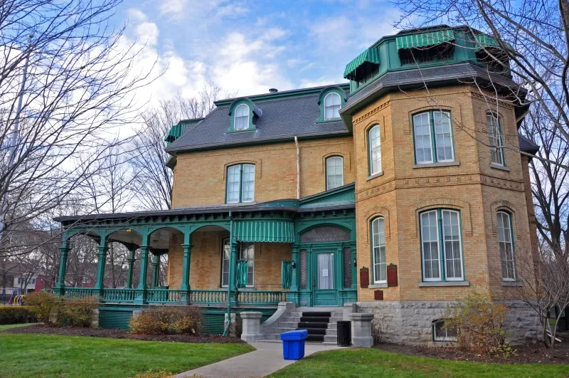 Laurier House