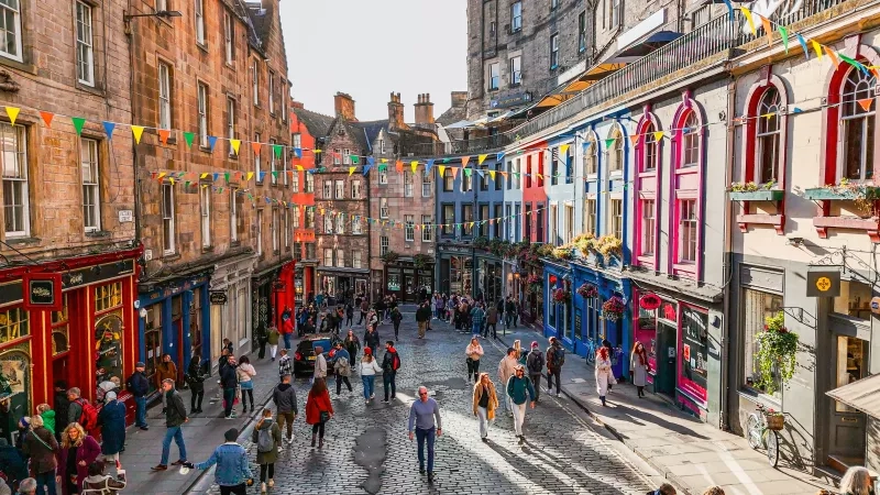 Victoria Street in the Old Town of Edinburgh, Scotland