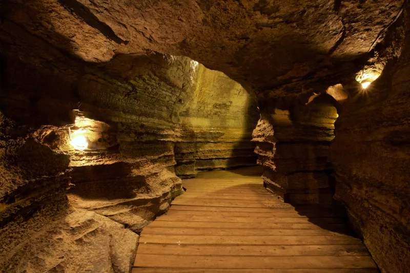 Bonnechere Caves 