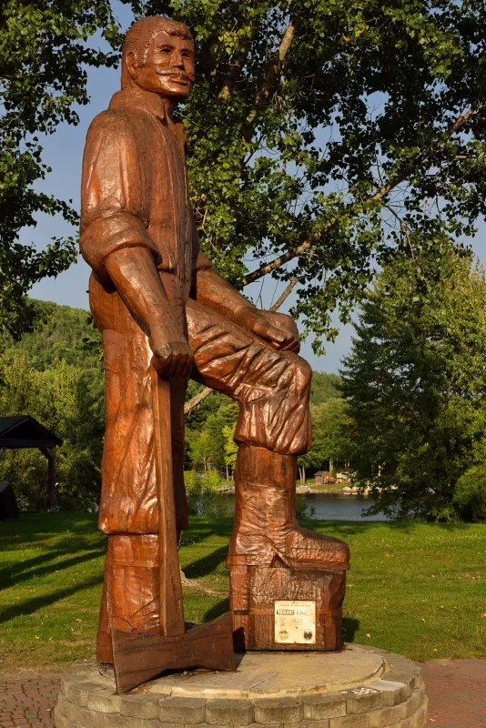 Wood carved statue of Big Joe Muffraw