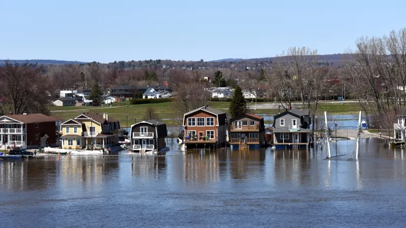 flooding on the Ottawa River 