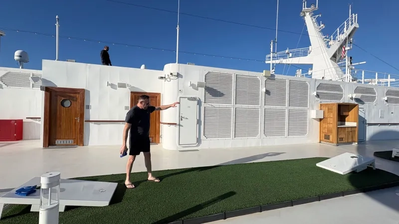 Oceania Vista onboard activities