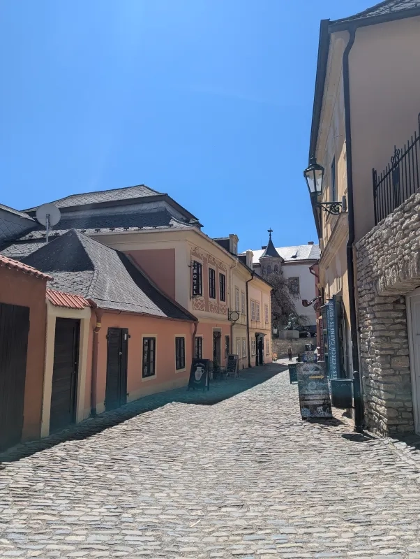 Cobble streets and medieval architecture in Kutná Hora.  