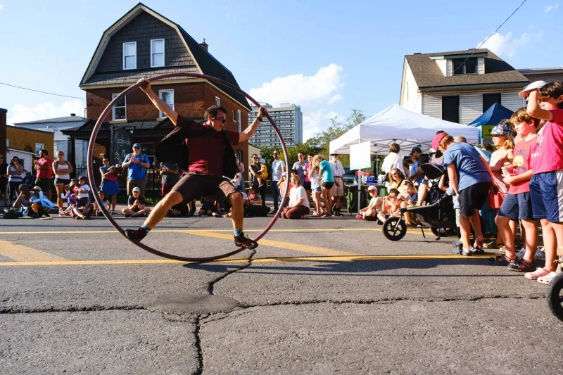 Person in a hoop in Vanier