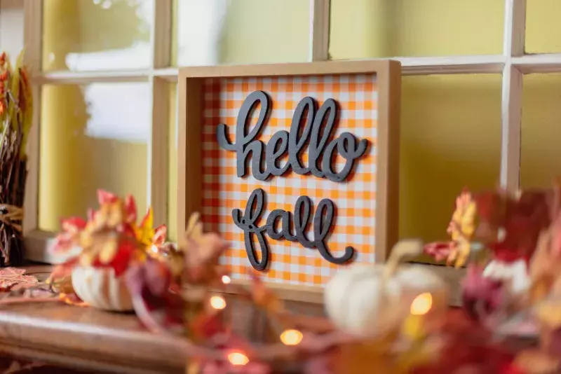 Autumn decor - Hello Fall