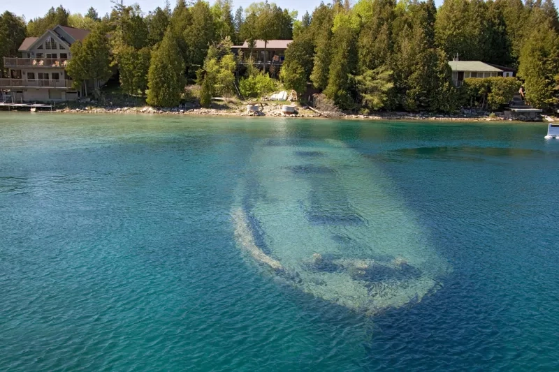 tobermory boat under water